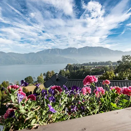 Hotel Schoenberger Nussdorf am Attersee