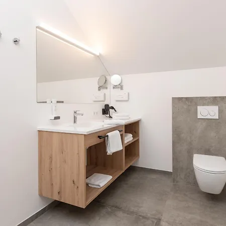 Schoenberger 3* Nussdorf am Attersee