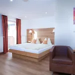 Hotel Schoenberger Hotell 3*