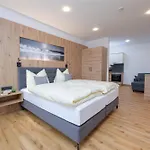 Hotel Schoenberger Nussdorf am Attersee