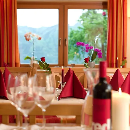 Schoenberger Otel Nussdorf am Attersee