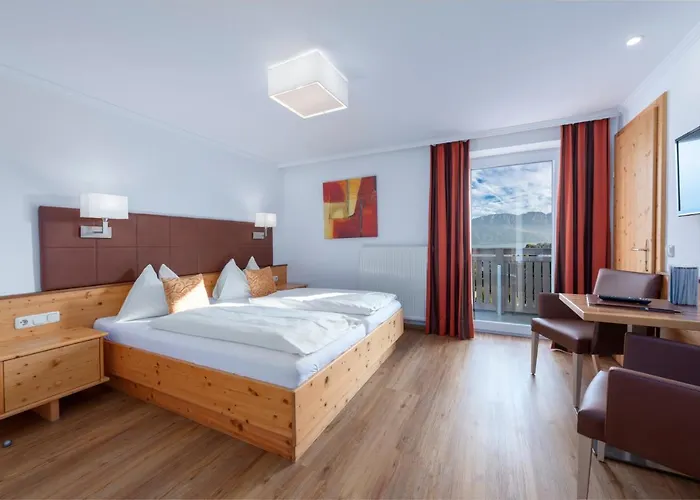 Schoenberger Otel Nussdorf am Attersee