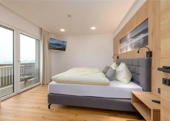 Schoenberger 3* Nussdorf am Attersee